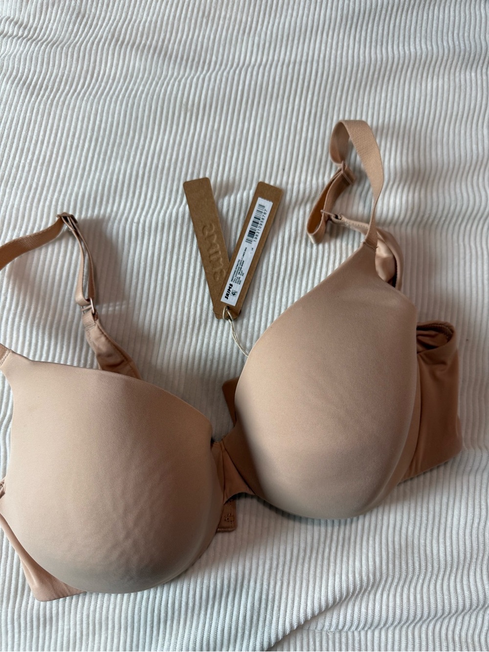 SKIMS 34C, NWT BRA